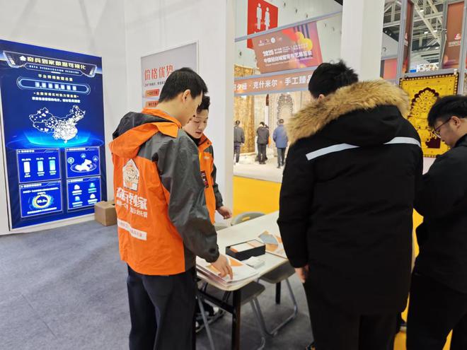 配好售后奇兵到家助阵2025柯桥窗帘墙布展尊龙凯时90%布艺软装大品牌都在这！好家居(图3)
