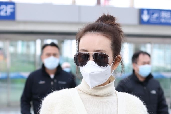 读最新章节免费阅读摸摸大扔子小说尊龙凯时链接摸摸大扔子小说免费阅(图2)